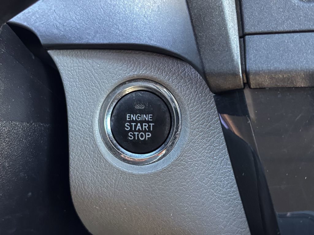 Used 2019 Toyota Sienna XLE image 23