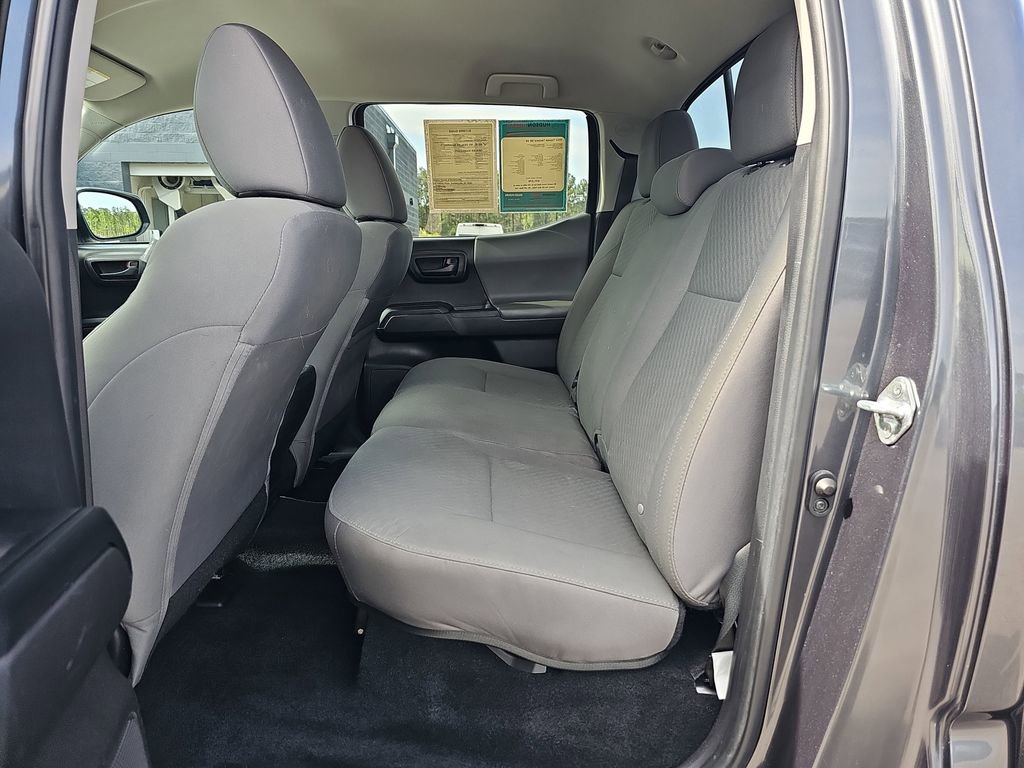 Used 2022 Toyota Tacoma SR AWD/4WD image 18