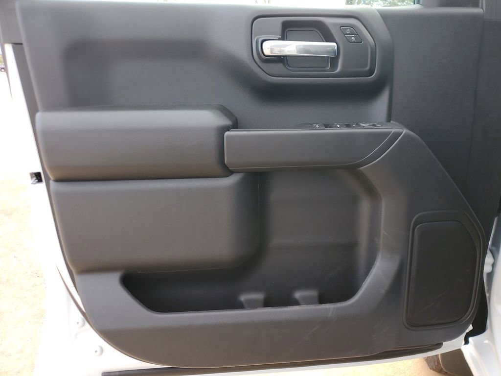 New 2026 Chevrolet Silverado 1500 Custom Trail Boss w/ LPO, Dark Essentials Package AWD/4WD image 18