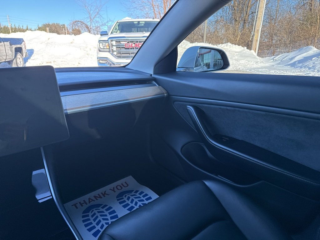 Used 2018 Tesla Model 3 Long Range image 17