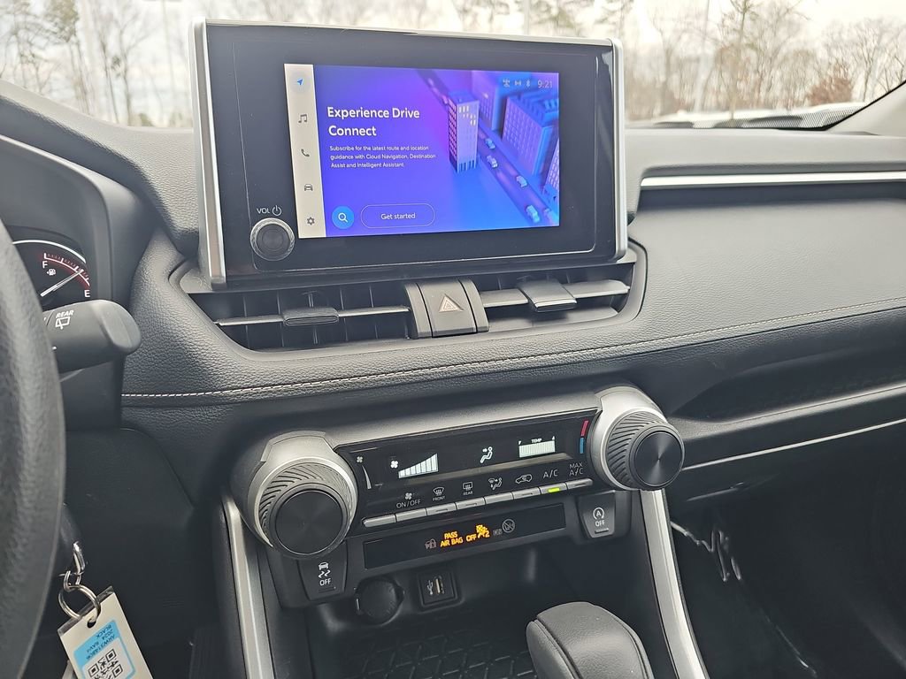 Used 2024 Toyota RAV4 LE image 23