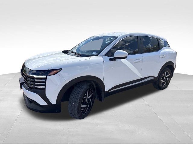 Certified 2025 Nissan Kicks SV FWD image 4