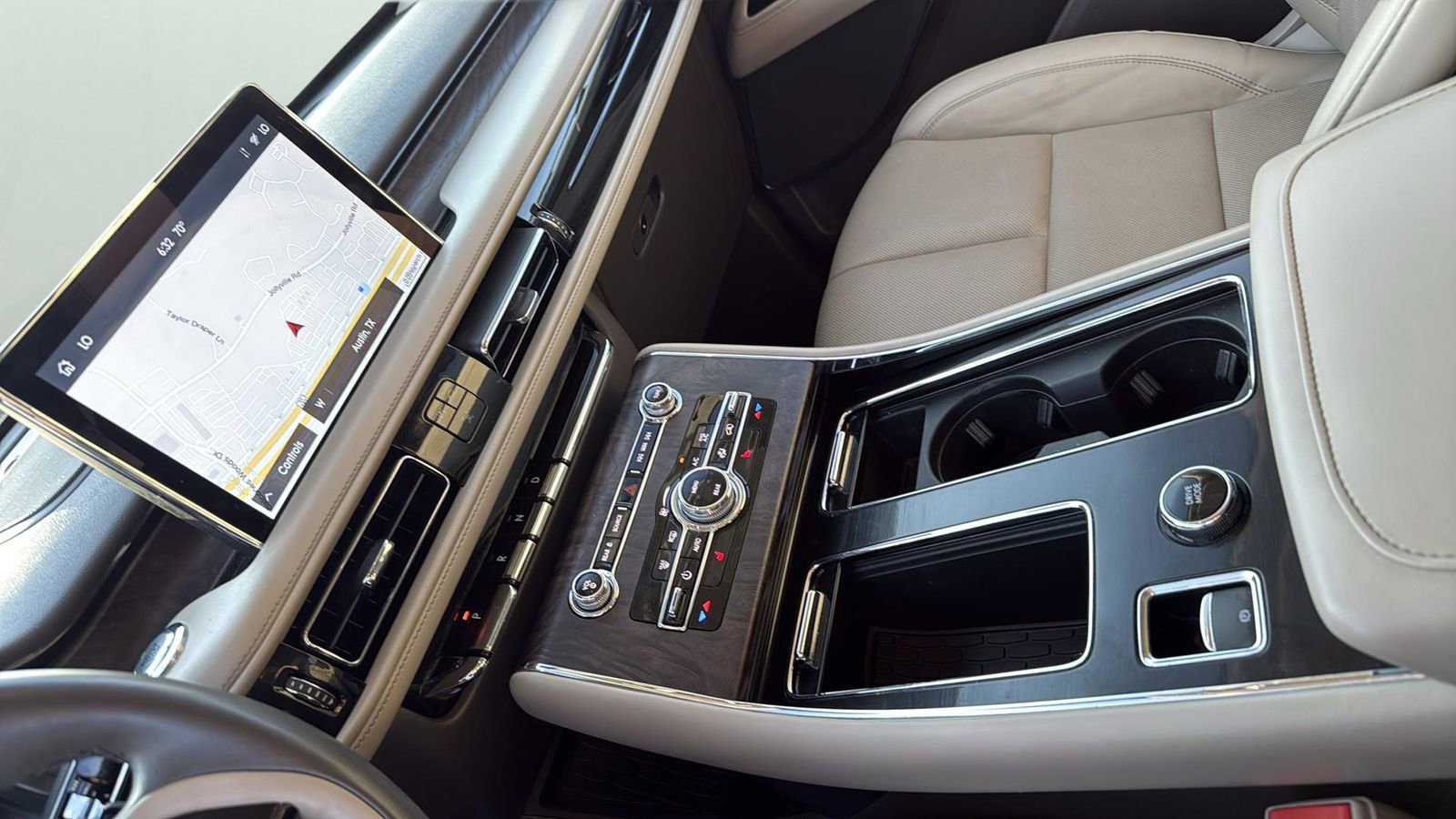 Certified 2023 Lincoln Aviator Reserve image 21