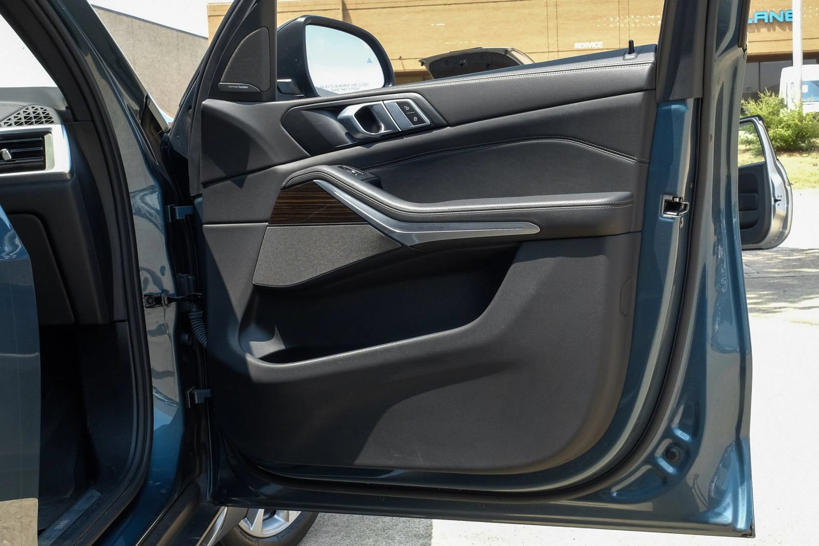 Used 2024 BMW X5 sDrive40i w/ Premium Package RWD image 52