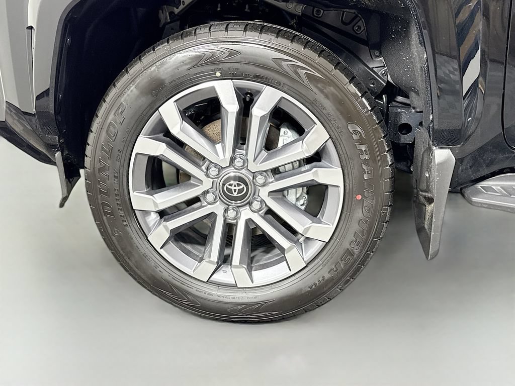 Used 2026 Toyota 4Runner Limited AWD/4WD image 40
