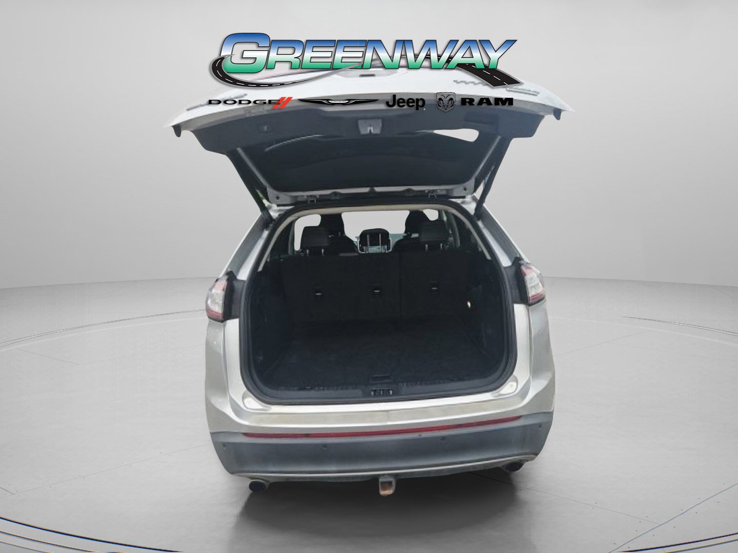 Used 2018 Ford Edge Titanium w/ Equipment Group 301A FWD image 15