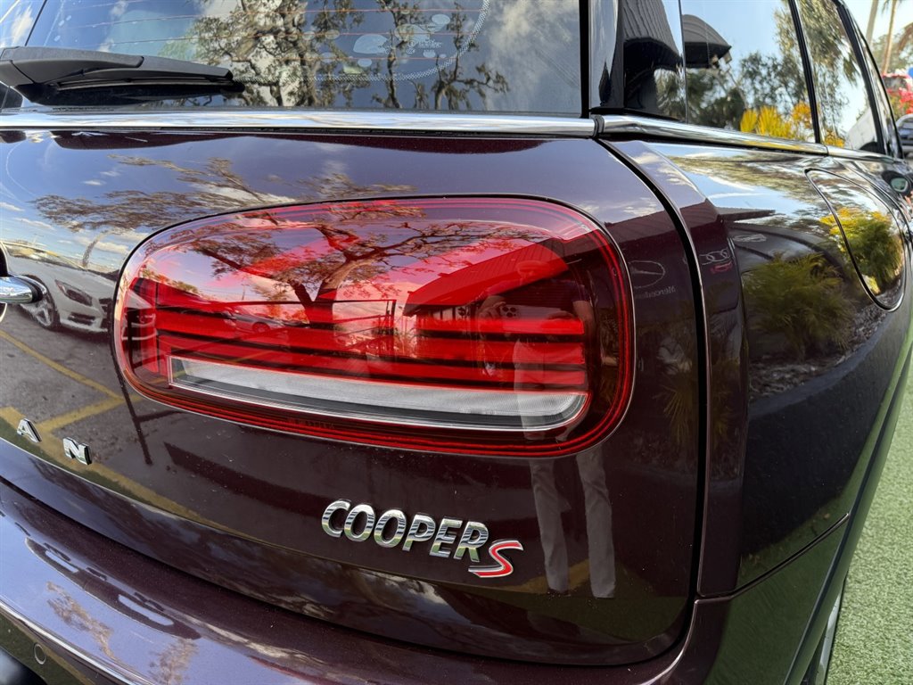 Used 2016 MINI Cooper Clubman S image 12