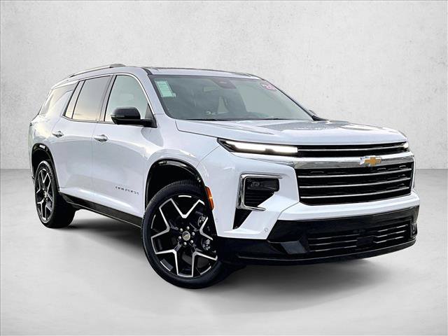 Used 2026 Chevrolet Traverse High Country FWD image 12