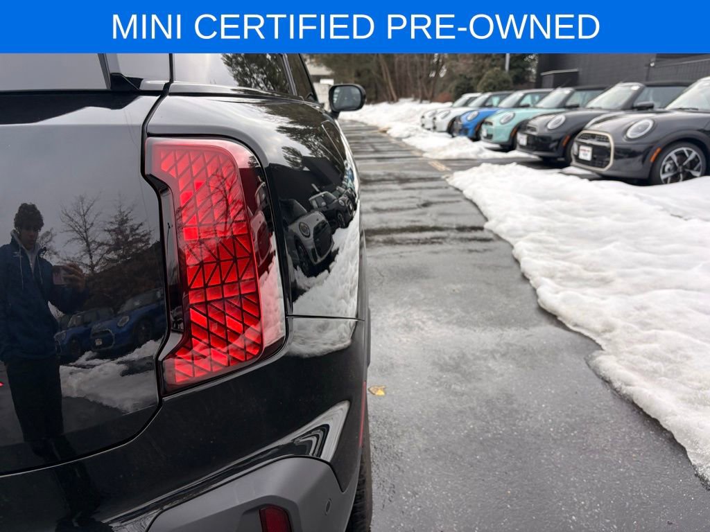 Used 2025 MINI Cooper Countryman S w/ Comfort Package Max image 14