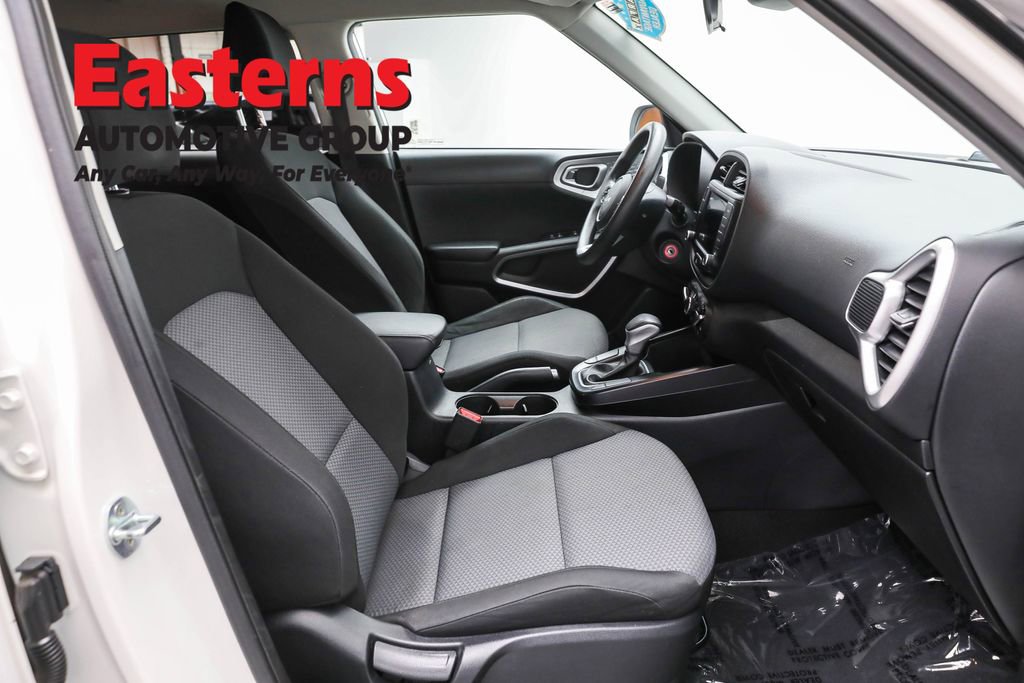 Used 2022 Kia Soul LX w/ Technology Package image 24