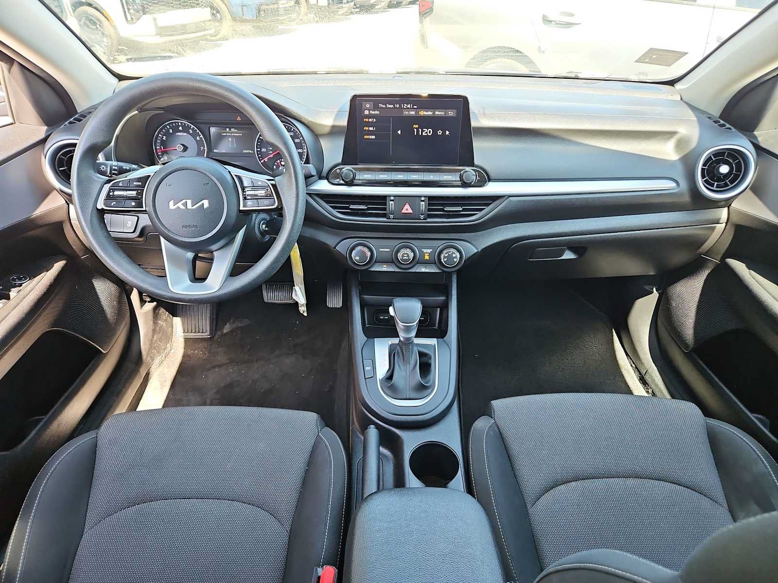 Used 2023 Kia Forte LXS w/ LXS Technology Package FWD image 13