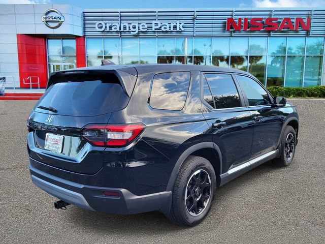 Used 2025 Honda Pilot EX-L image 2