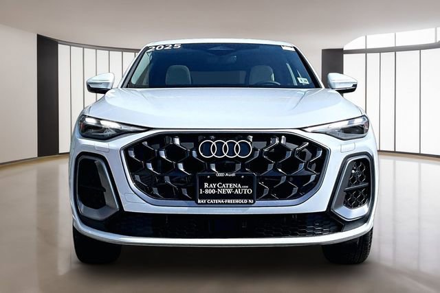 Used 2025 Audi Q5 Premium w/ Convenience Package AWD/4WD image 2