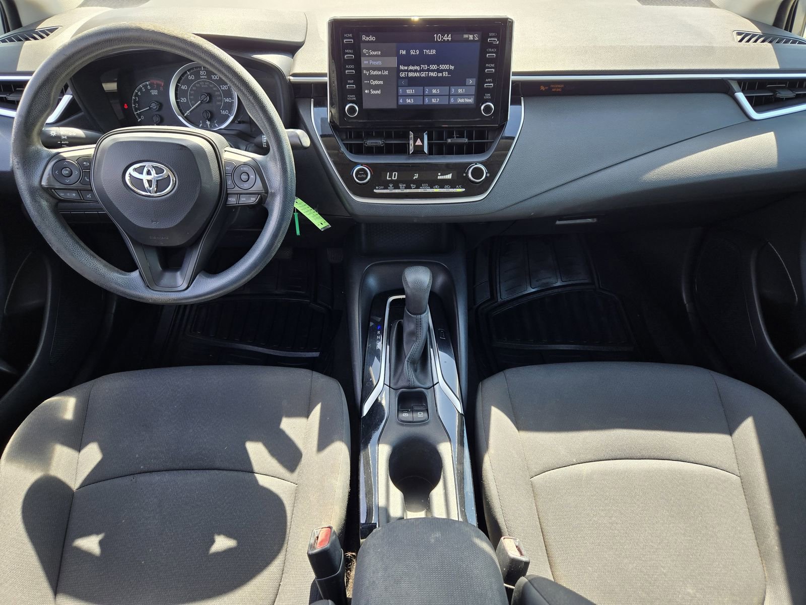 Used 2020 Toyota Corolla LE FWD image 23
