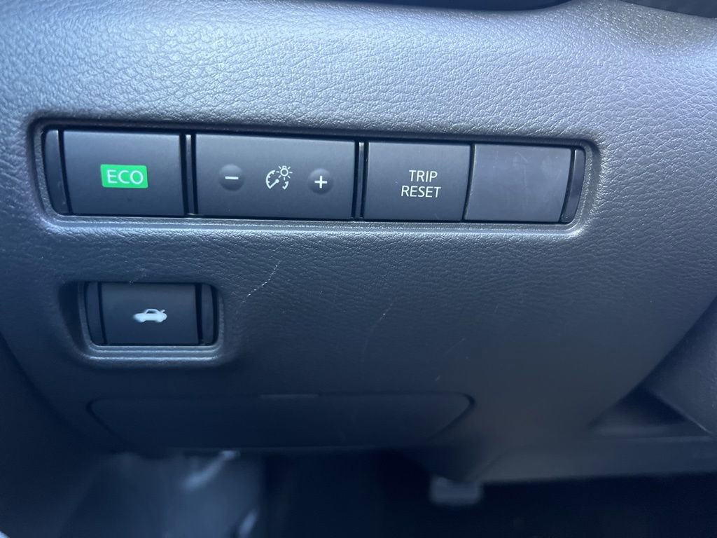 Used 2023 Nissan Sentra SV w/ Trunk Package image 34