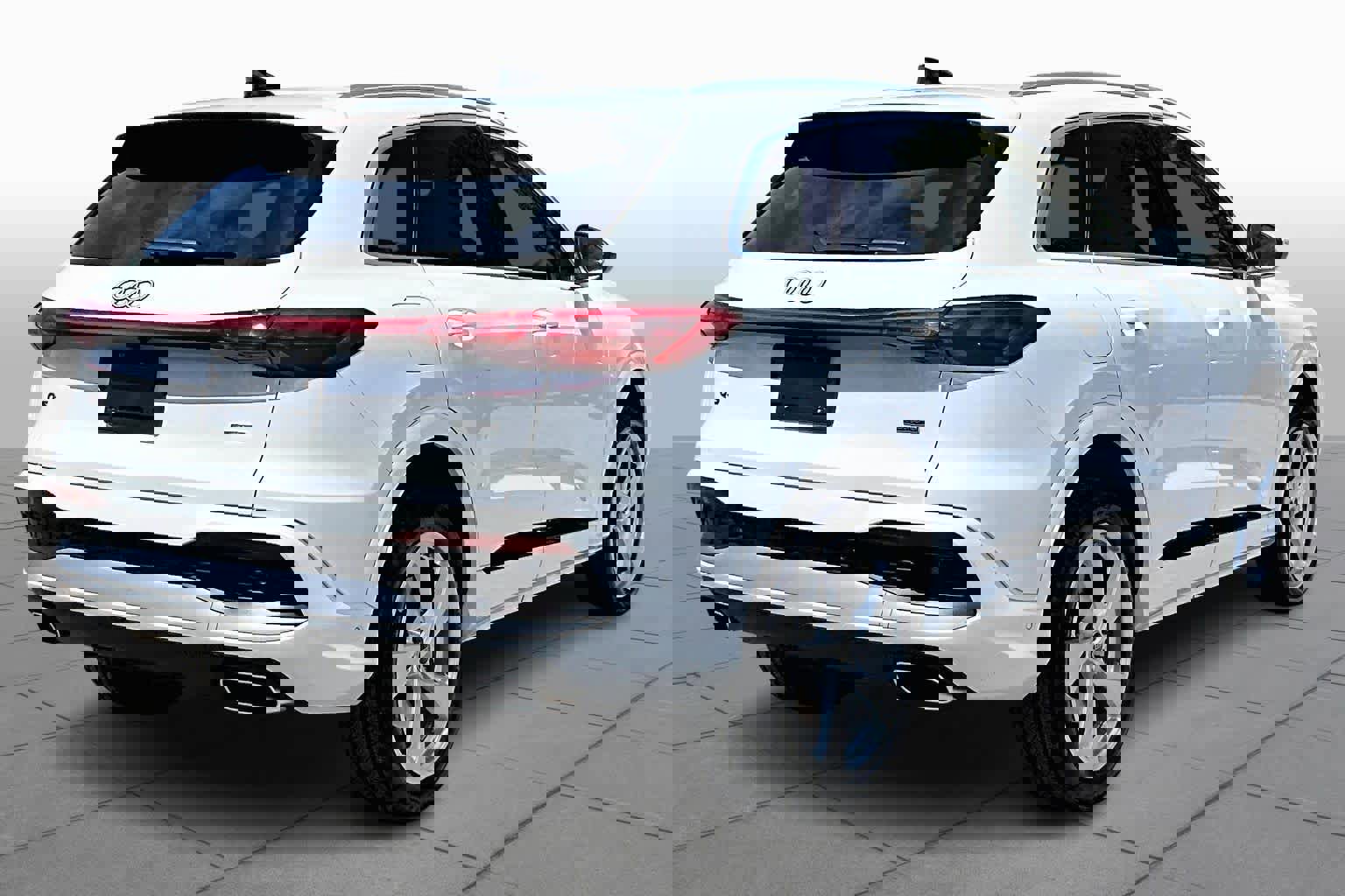 Used 2025 Audi Q5 Premium Plus w/ Premium Plus image 13