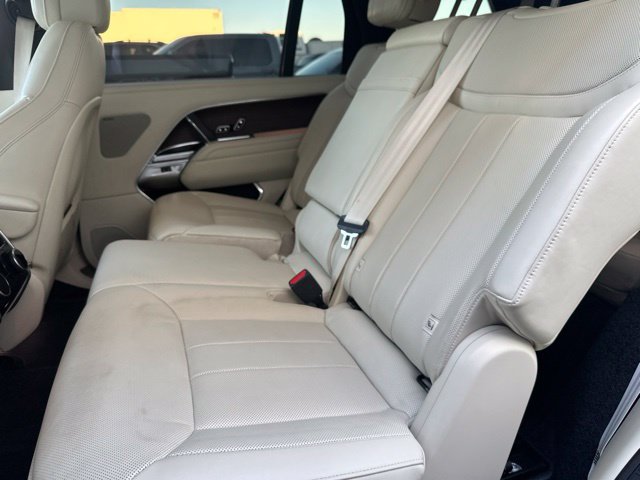 Used 2023 Land Rover Range Rover Long Wheelbase SE AWD/4WD image 9