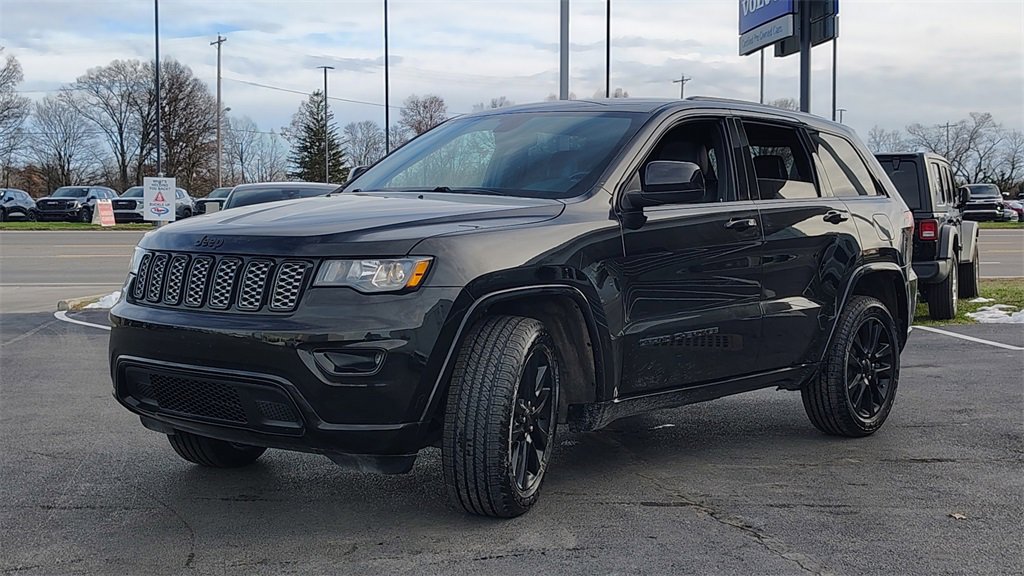 Used 2019 Jeep Grand Cherokee Altitude image 6