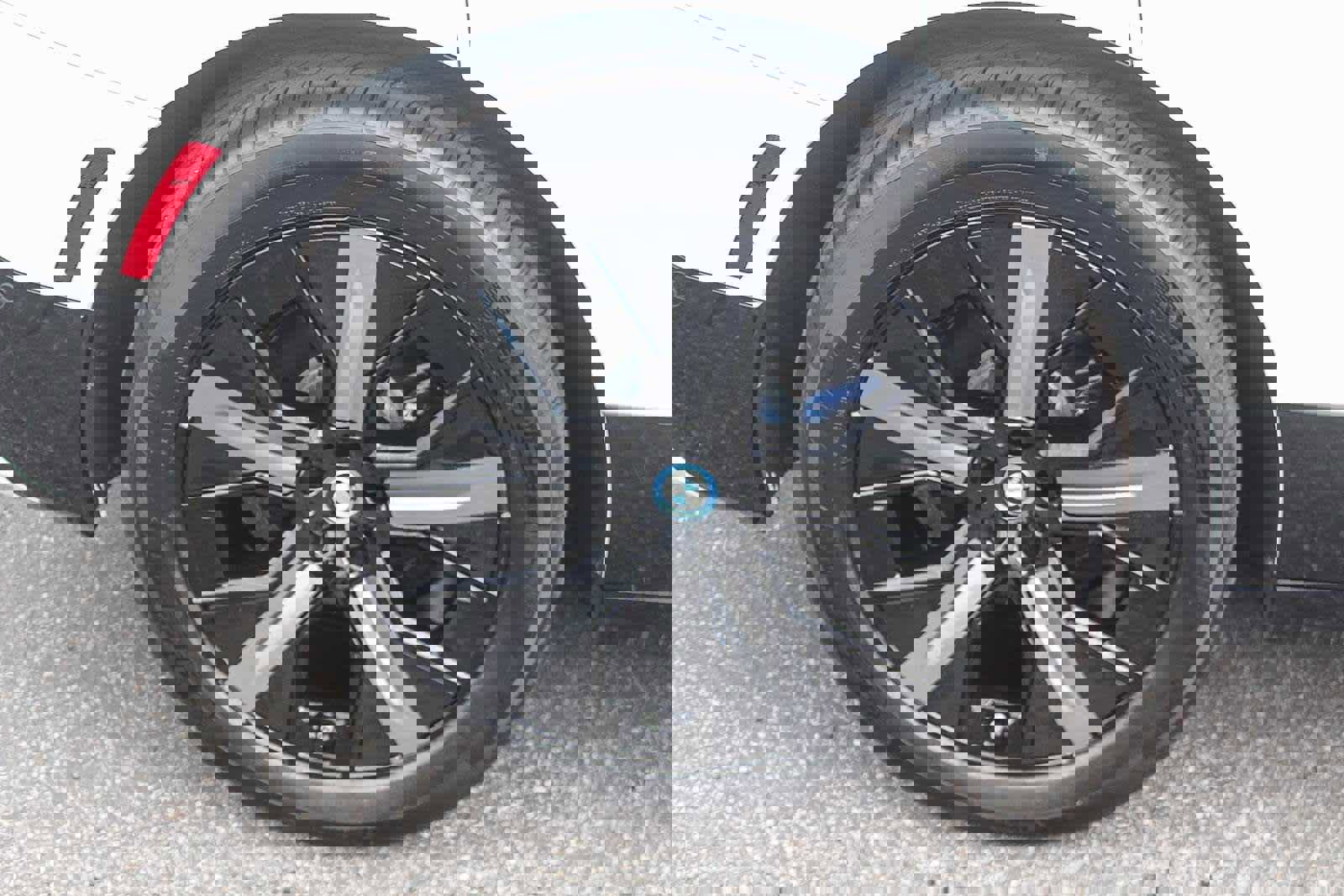 Used 2025 BMW iX xDrive50 image 8