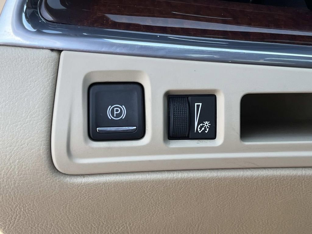 Used 2017 Cadillac XT5 Luxury image 29