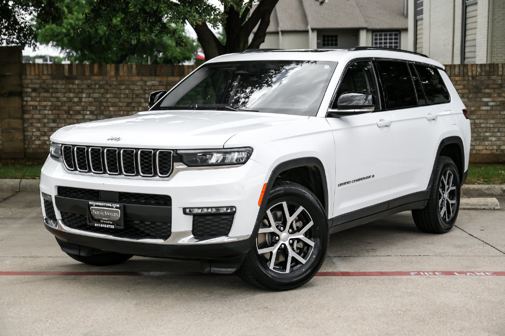 Used 2023 Jeep Grand Cherokee L Limited AWD/4WD image 12