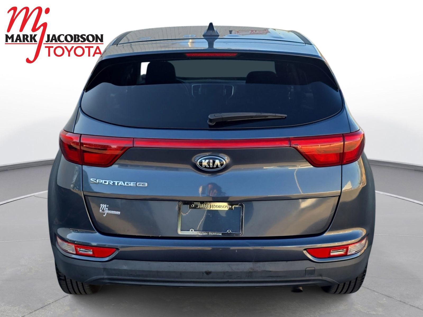 Used 2018 Kia Sportage LX image 9
