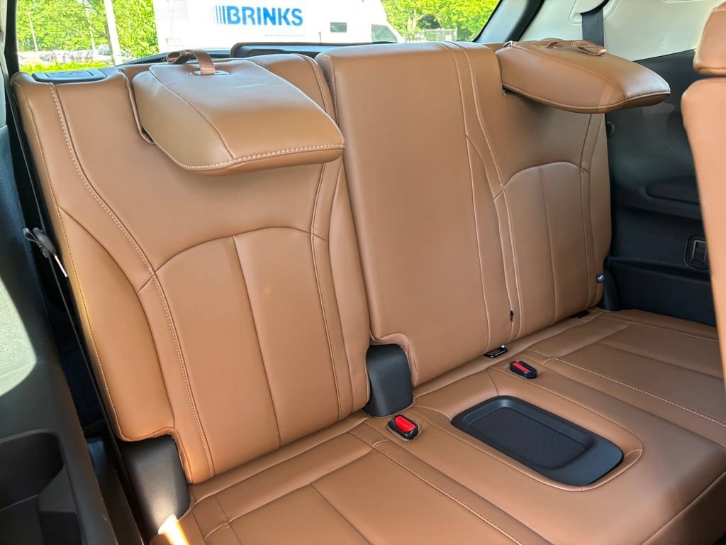 Used 2023 INFINITI QX60 Sensory w/ Vision Package AWD/4WD image 33