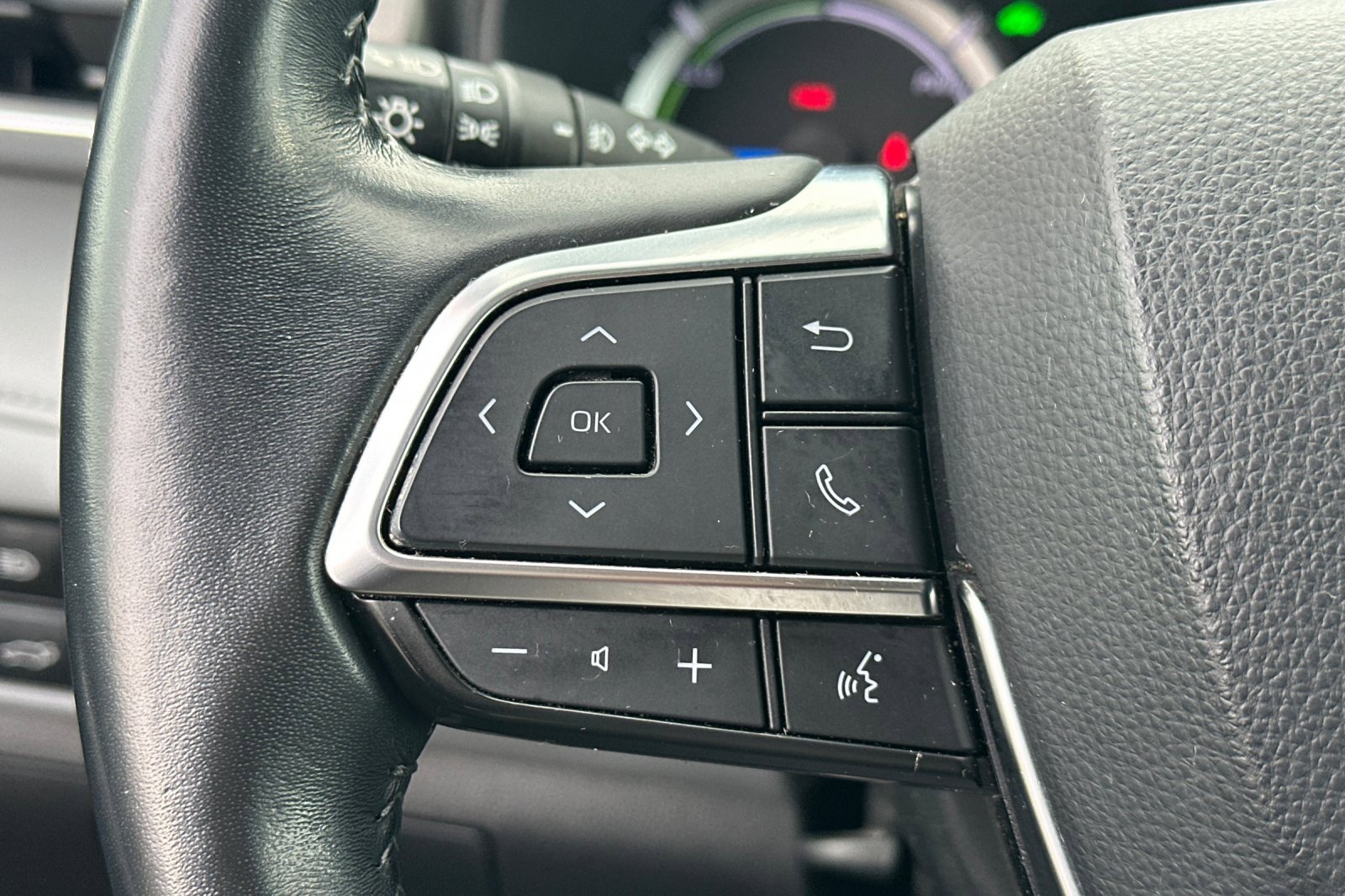 Used 2021 Toyota Highlander LE image 36