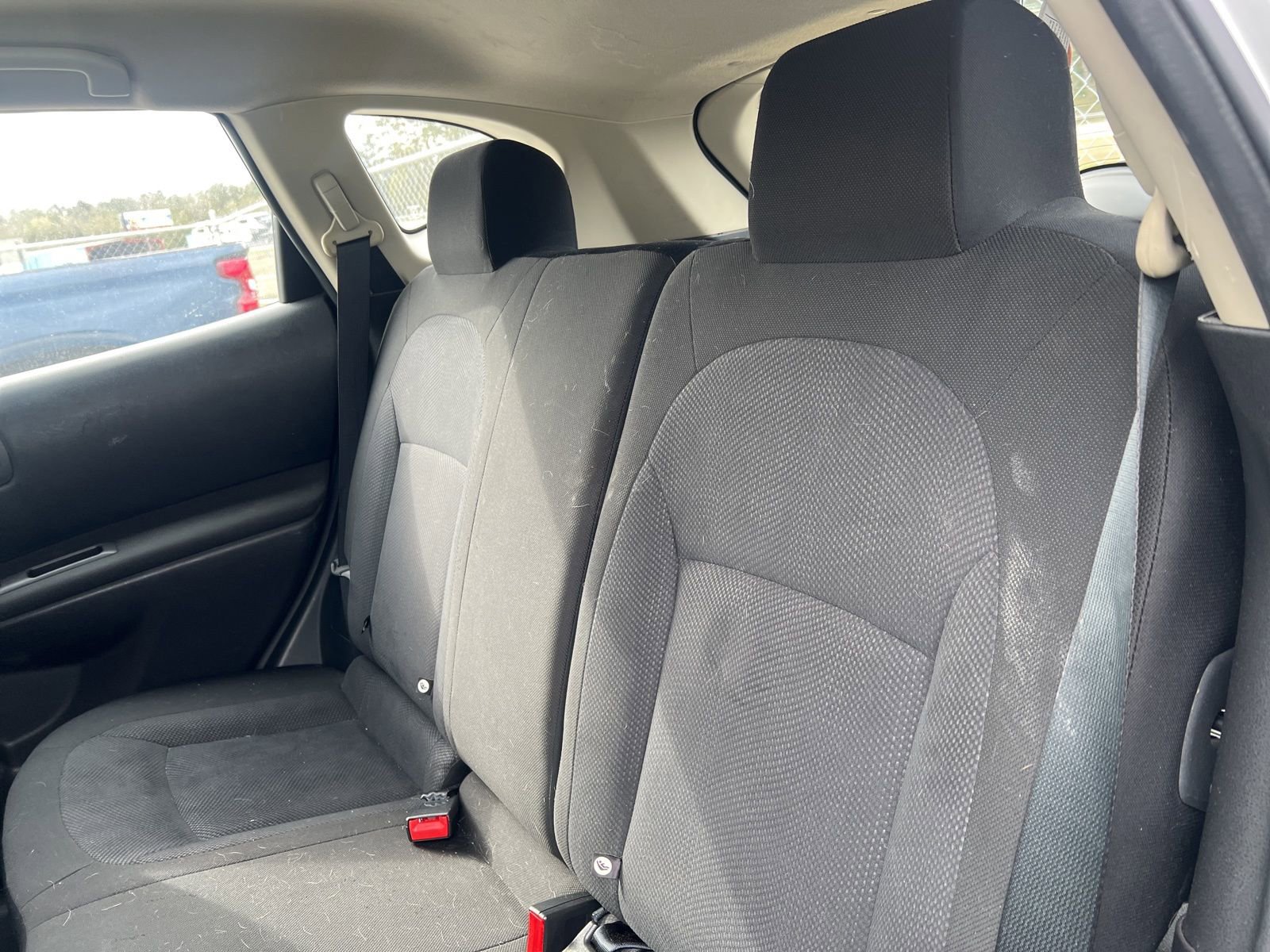 Used 2014 Nissan Rogue S image 12