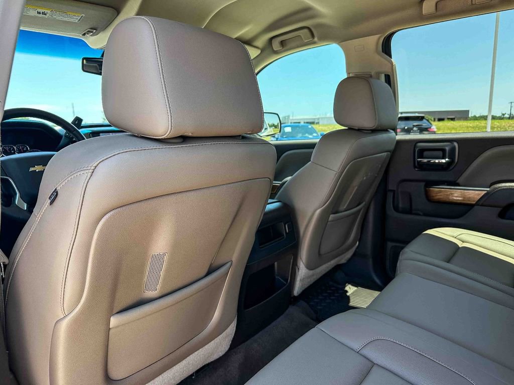 Used 2015 Chevrolet Silverado 1500 LTZ w/ Texas Edition, 1LZ Trim RWD image 17
