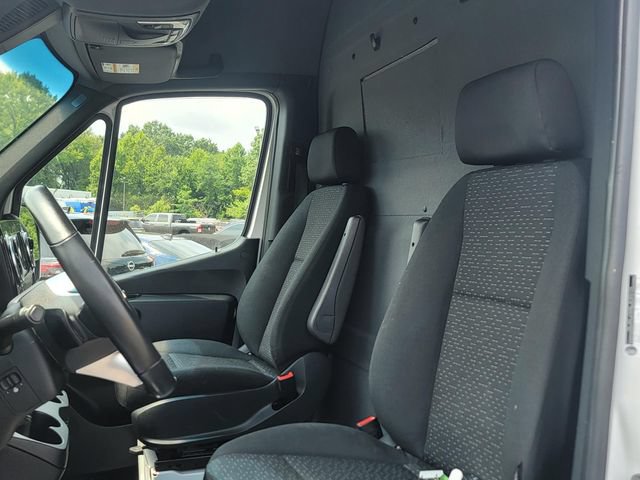 Used 2024 Mercedes-Benz eSprinter 170 Cargo image 14