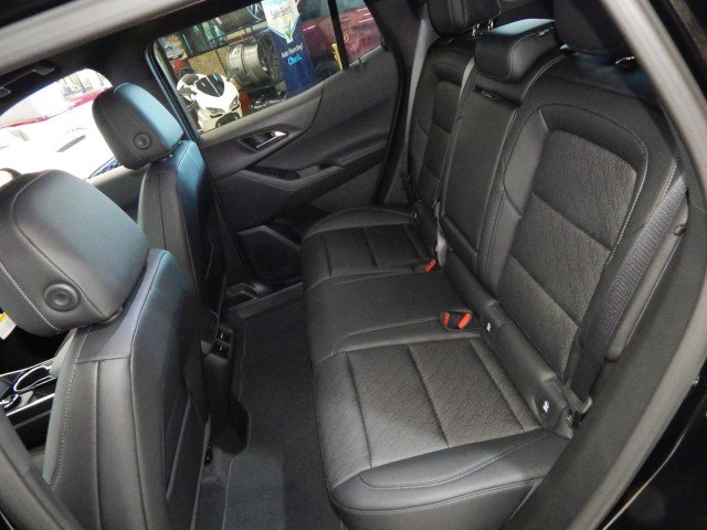 Used 2026 Chevrolet Equinox LT w/ Convenience Package II image 32