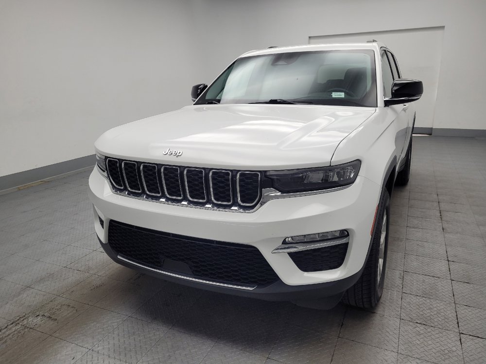 Used 2023 Jeep Grand Cherokee Limited RWD image 15