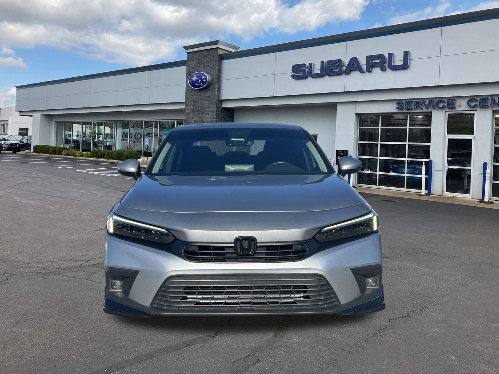 Used 2022 Honda Civic Touring image 2