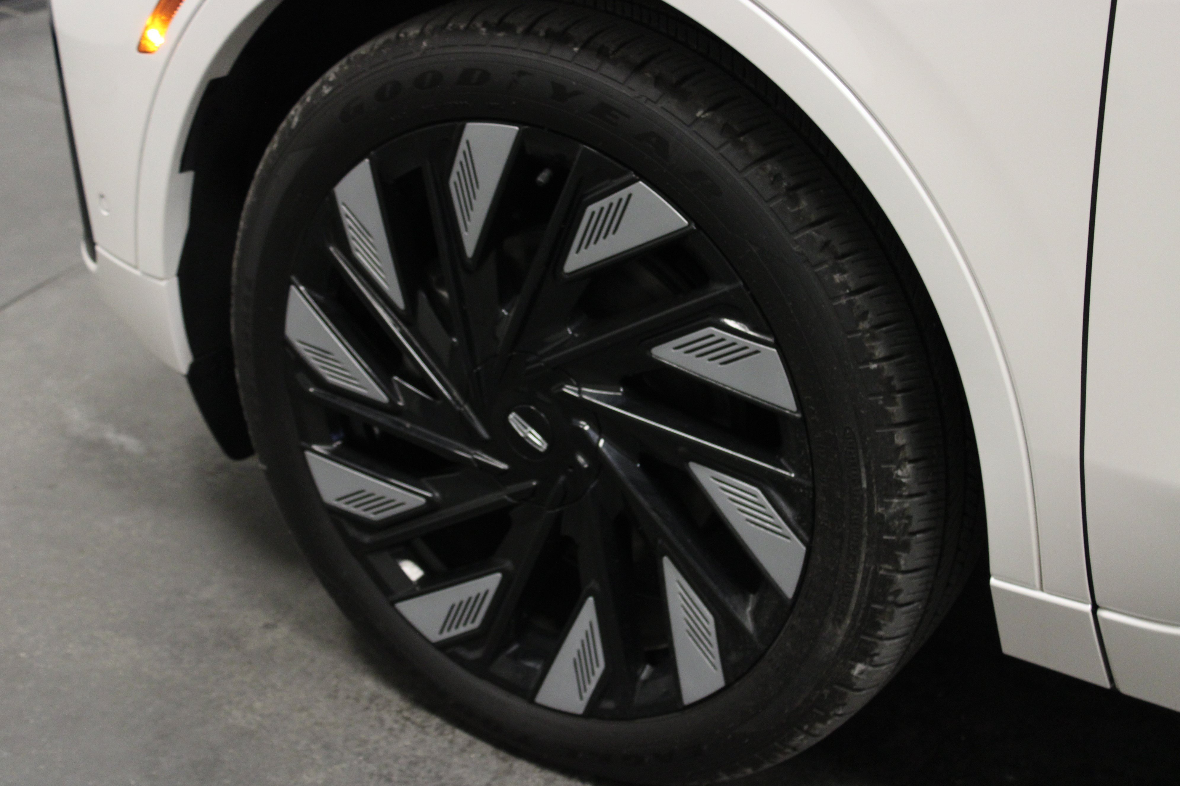 Used 2024 Lincoln Nautilus Black Label w/ Jet Appearance Package (87T) AWD/4WD image 10