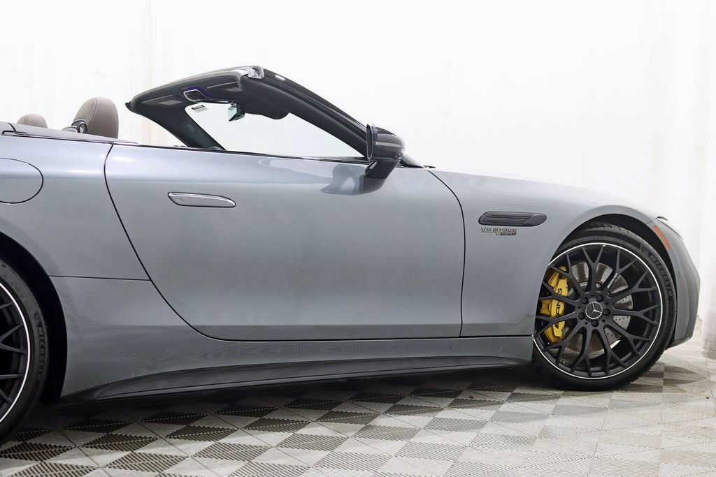Used 2023 Mercedes-Benz SL 55 AMG 4MATIC image 11