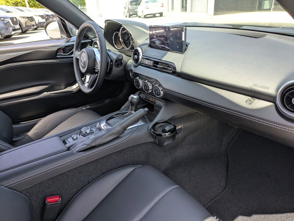 New 2026 MAZDA MX-5 Miata RF Grand Touring RWD image 16