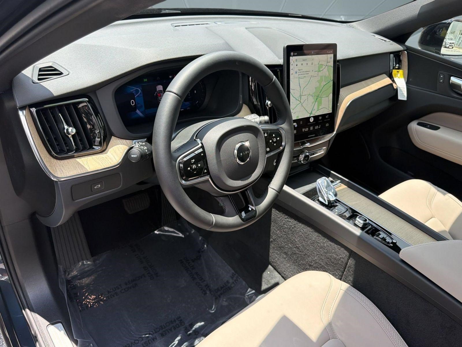 New 2026 Volvo XC60 B5 Plus w/ Climate Package AWD/4WD image 4