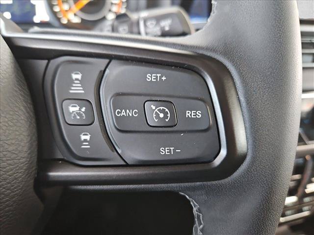 Used 2025 Jeep Wrangler Unlimited Rubicon AWD/4WD image 23
