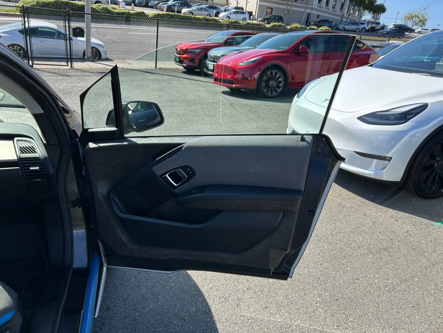 Used 2019 BMW i3 image 38