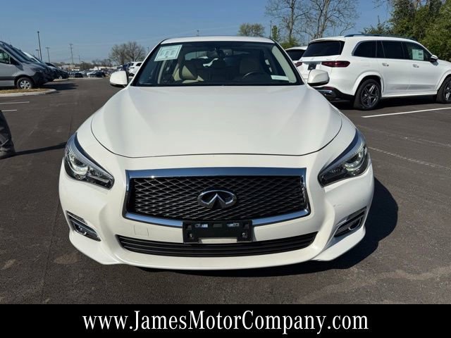 Used 2017 INFINITI Q50 3.0t Premium w/ 3.0T Premium Plus Package AWD/4WD image 2