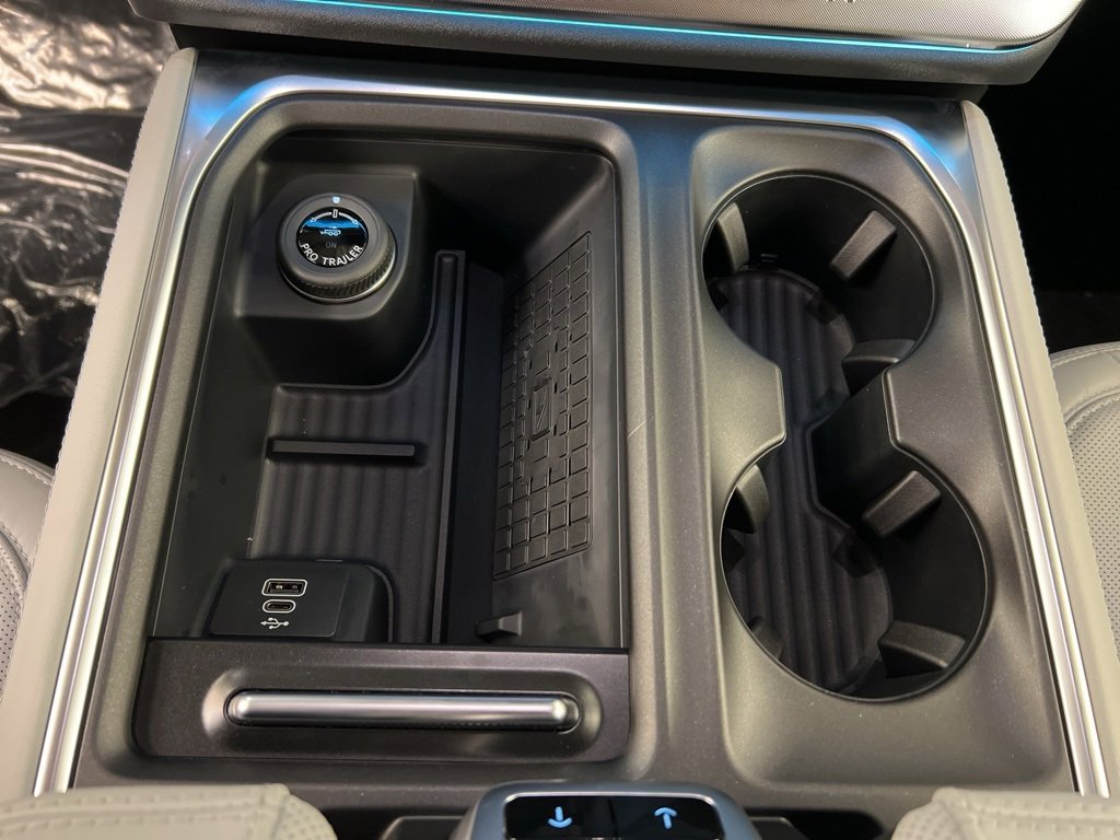 New 2025 Ford Expedition Max Platinum w/ Platinum Ultimate Package image 15