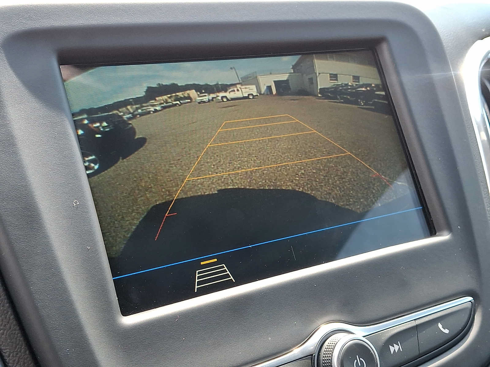 Used 2019 Chevrolet Equinox LT AWD/4WD image 17