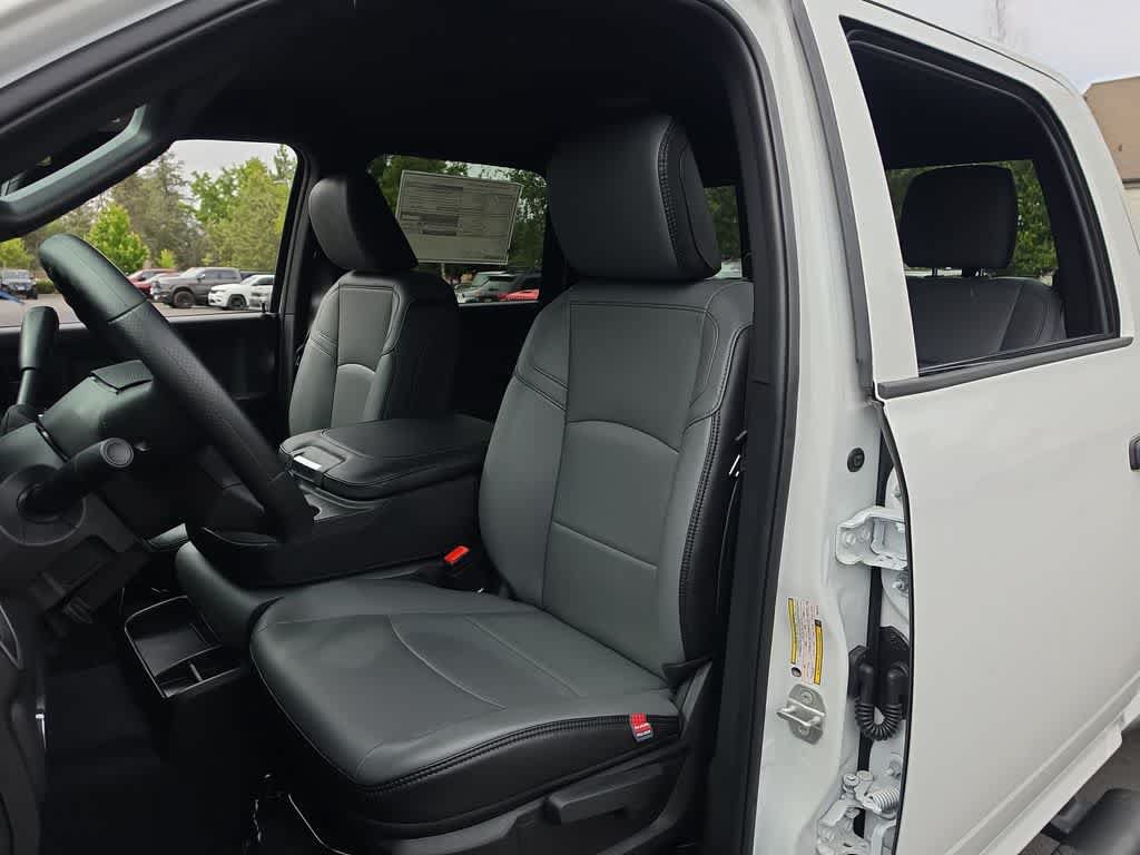 New 2026 RAM 3500 Tradesman AWD/4WD image 11