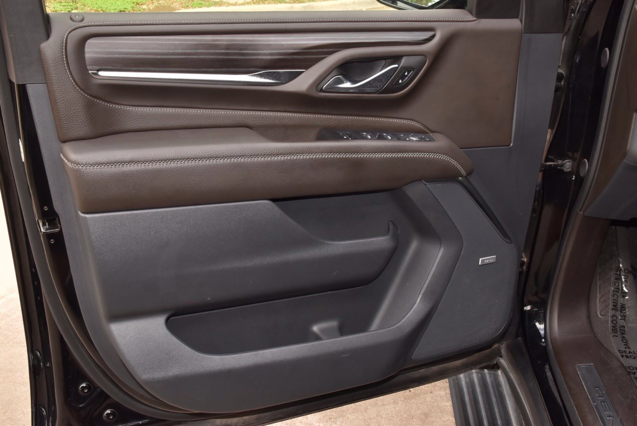 Used 2024 GMC Yukon Denali w/ LPO, Floor Liner Package AWD/4WD image 38