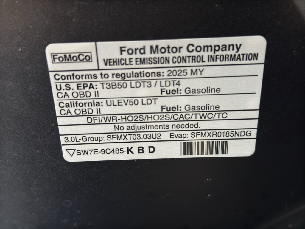 Used 2025 Ford Explorer ST AWD/4WD image 40