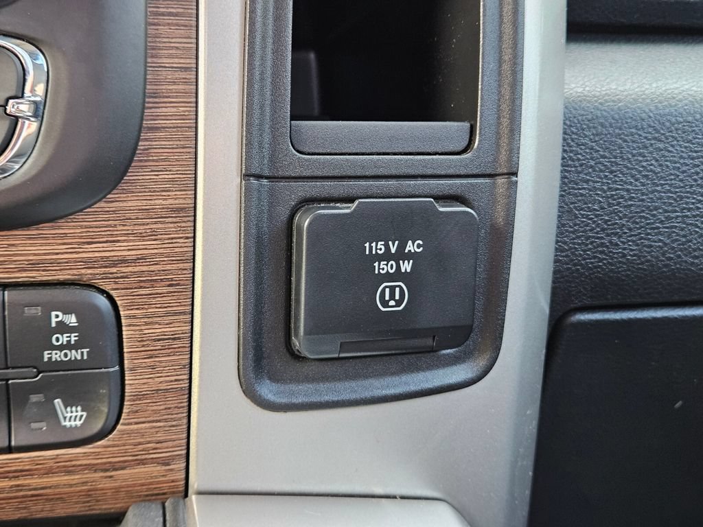 Used 2017 RAM 1500 Laramie w/ Convenience Group AWD/4WD image 22