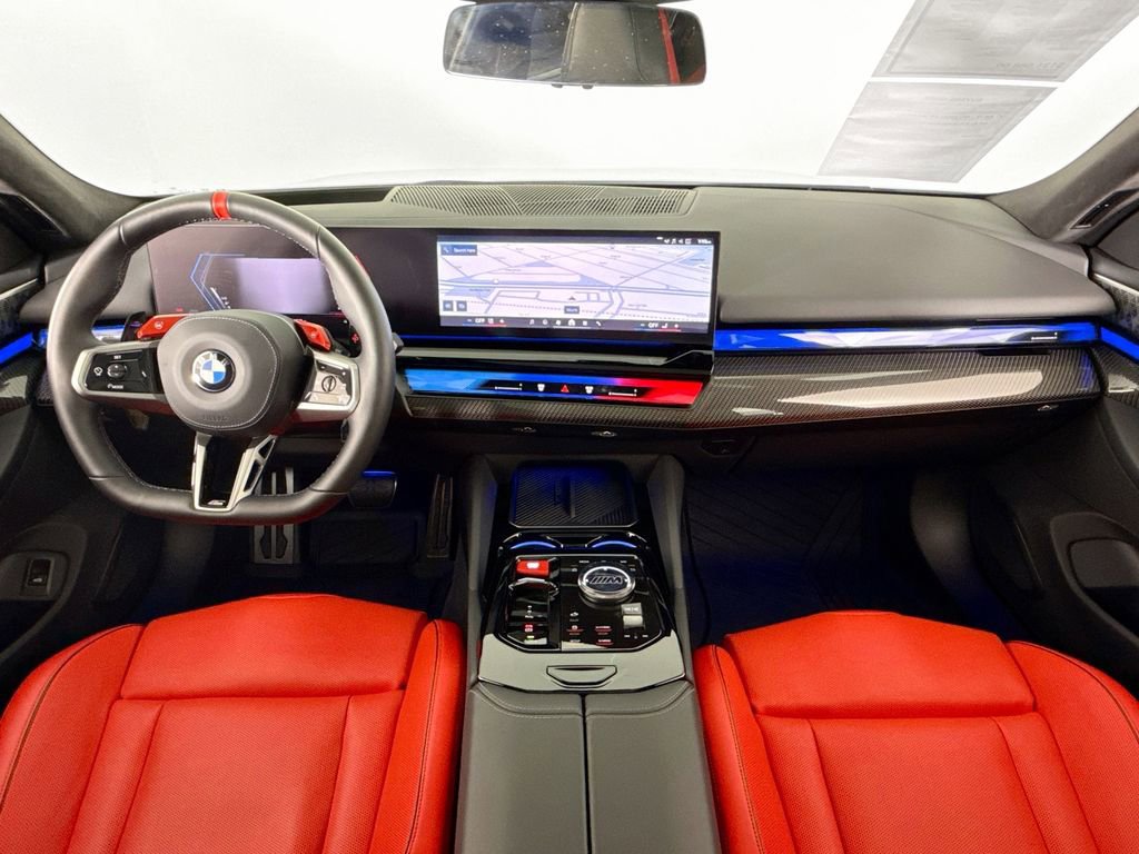 Used 2026 BMW M5 Touring AWD/4WD image 9