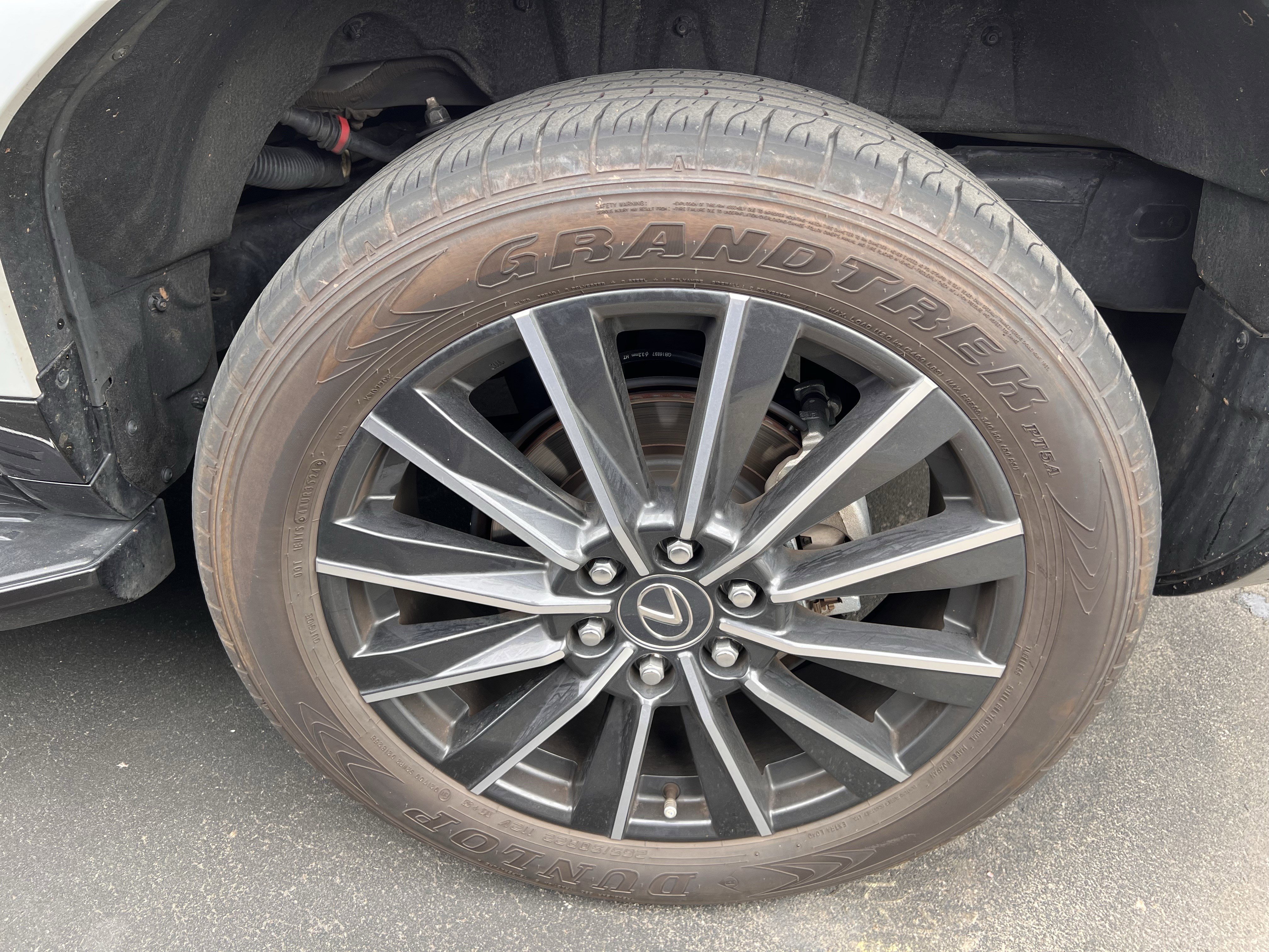 Used 2024 Lexus GX 550 w/ Cold Area Package image 13