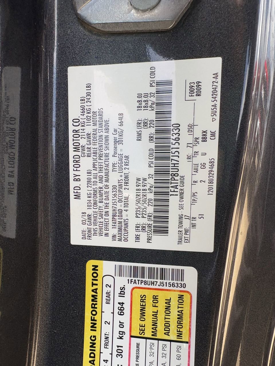 Used 2018 Ford Mustang Premium w/ Equipment Group 201A RWD image 31